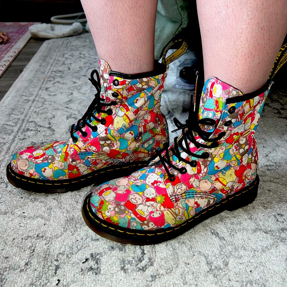 Dr. Martens Sanrio 50th anniversary edition boots, Size 9